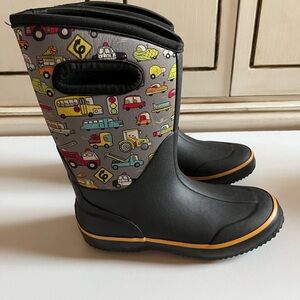 Boy’s Lone Cone Rush Hour MudBoot Rainboot Pull on Waterproof and insulated 4